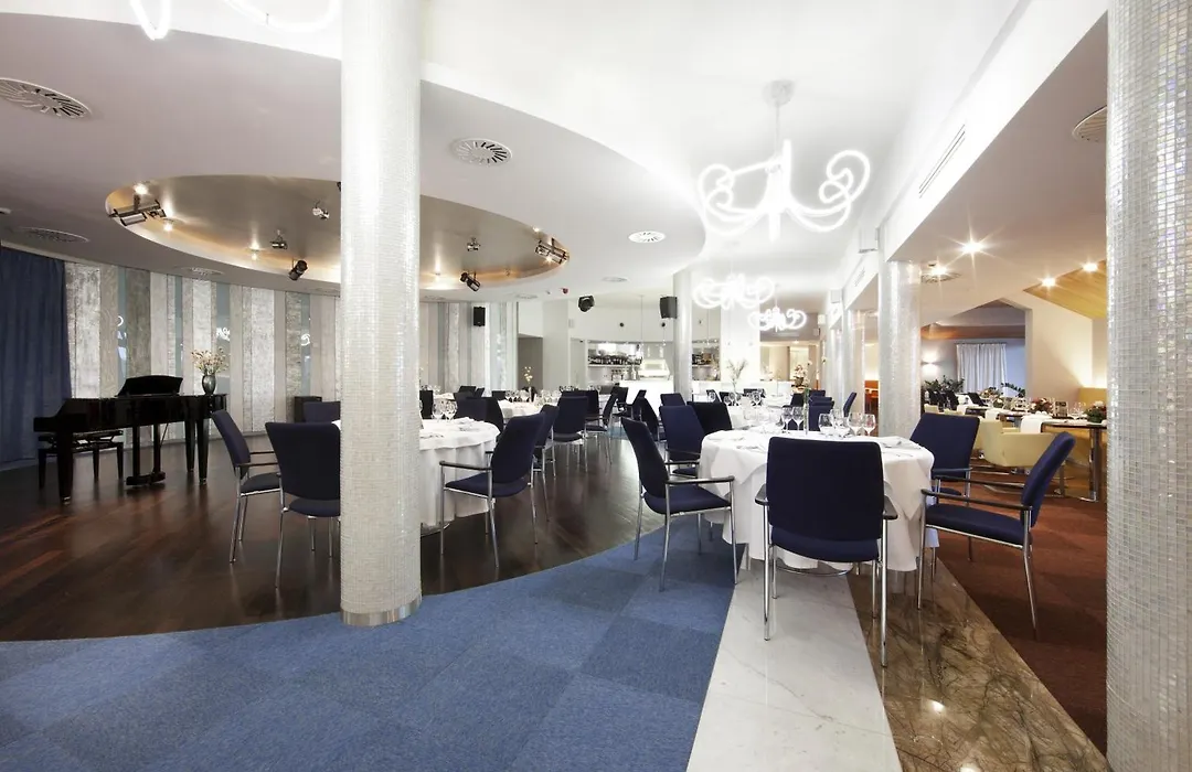 Niebieski Art Hotel & Spa-1